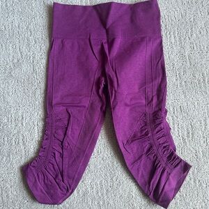 Lululemon Awakening Crop Size 4